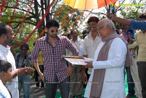 Sumanth Emo Gurram Egaravachu Muhurat Photos