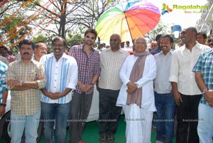 Sumanth Emo Gurram Egaravachu Muhurat Photos