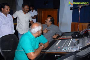 Emo Gurram Egaravachu in Recording