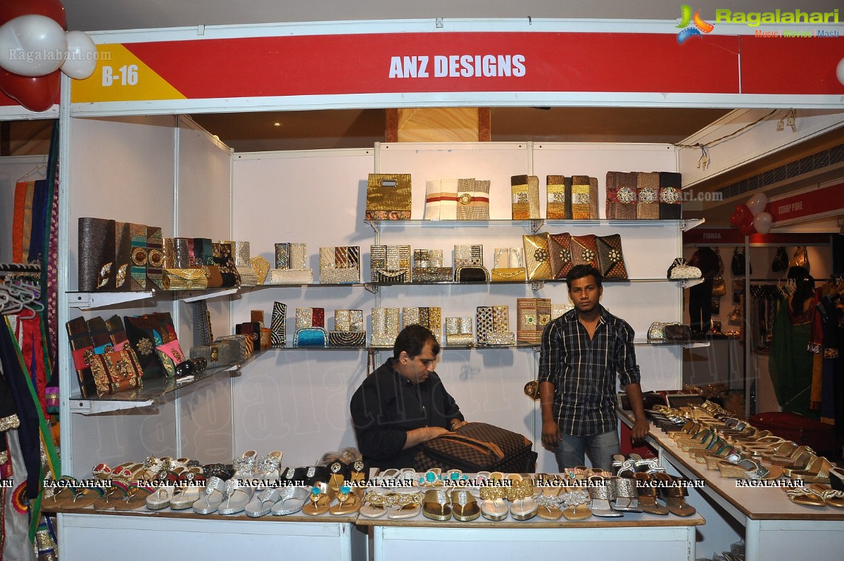 Sashi Nahata's Akritti Elite Exhibition (February 2013), Hyderabad