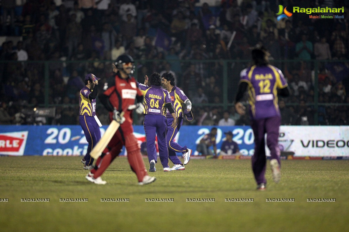 CCL 3: Telugu Warriors Vs Bengal Tigers Match (Set 4)