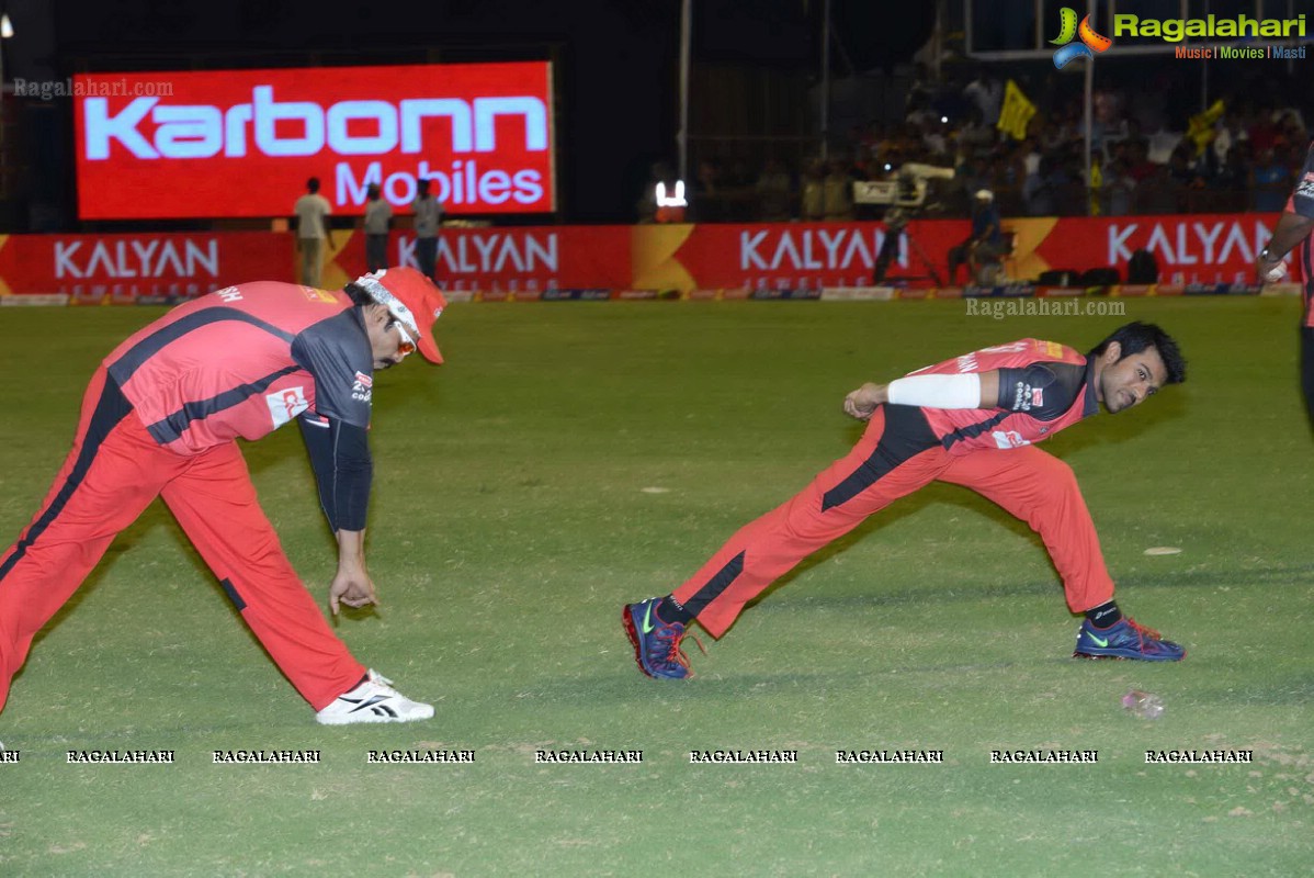 CCL 3: Telugu Warriors and Mumbai Heroes Team at LB Stadium, Hyderabad