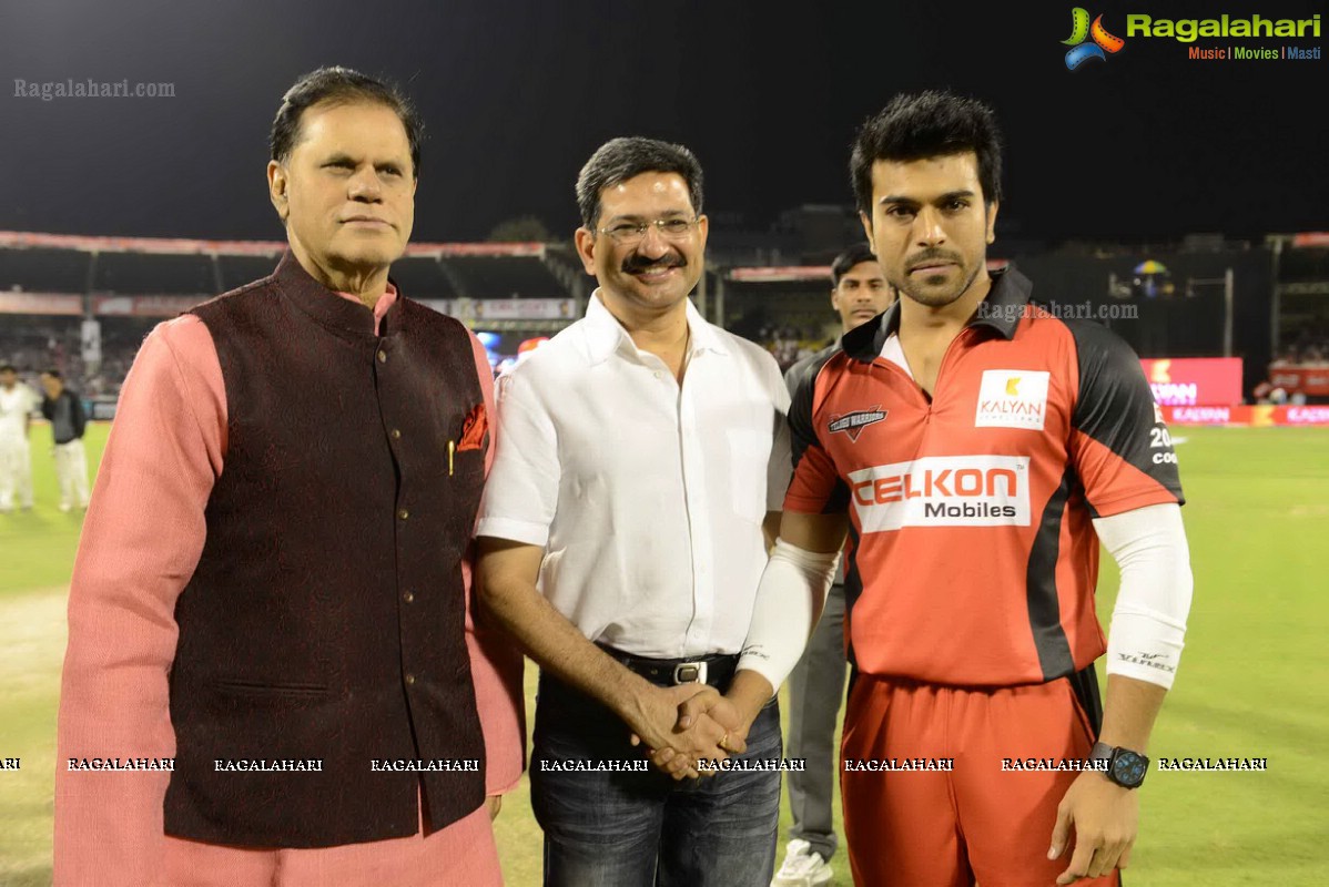 CCL 3: Telugu Warriors and Mumbai Heroes Team at LB Stadium, Hyderabad