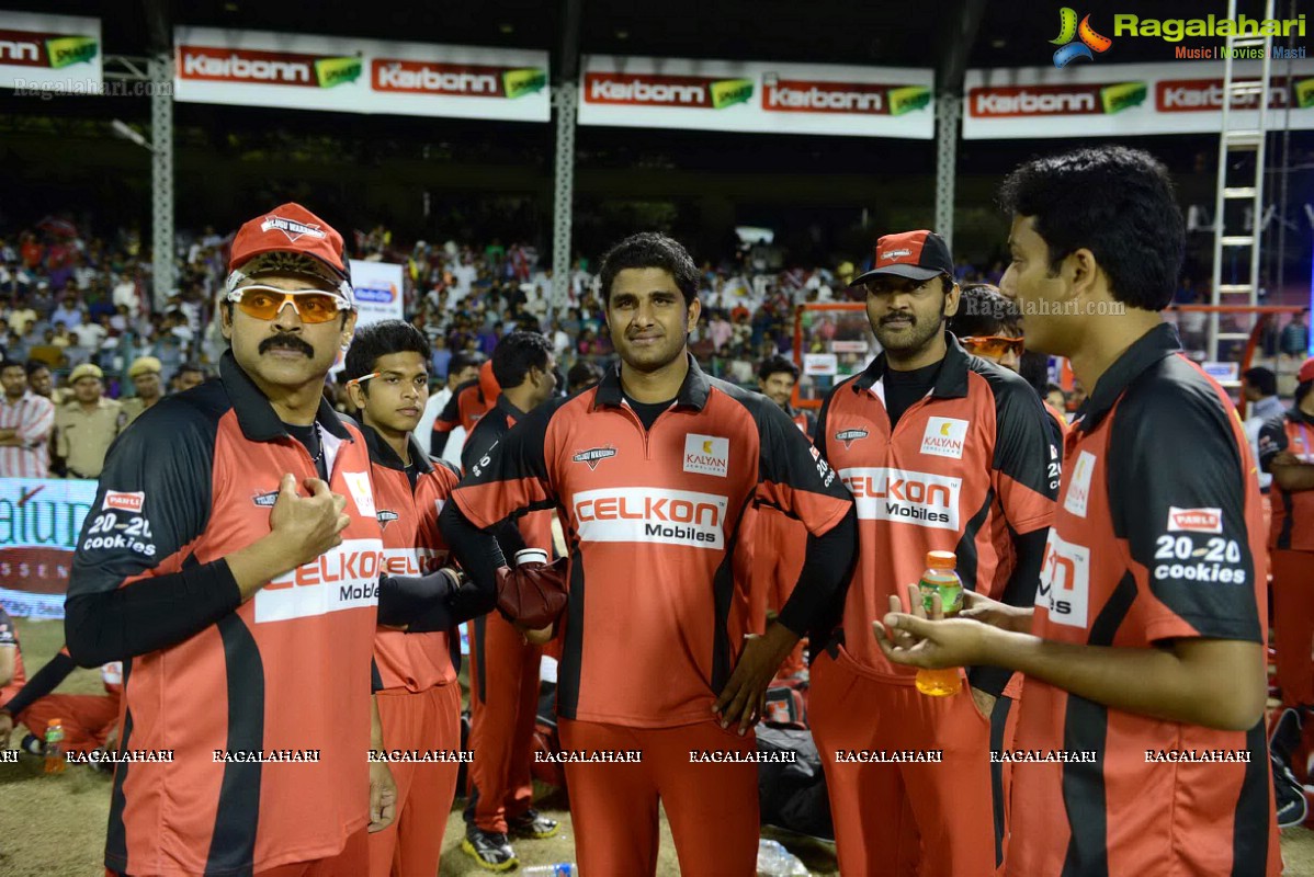 CCL 3: Telugu Warriors and Mumbai Heroes Team at LB Stadium, Hyderabad