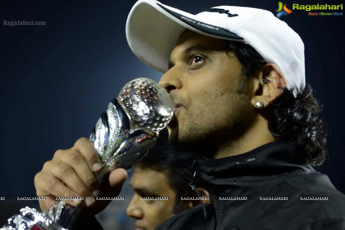 CCL 3: Telugu Warriors and Mumbai Heroes Team at LB Stadium, Hyderabad