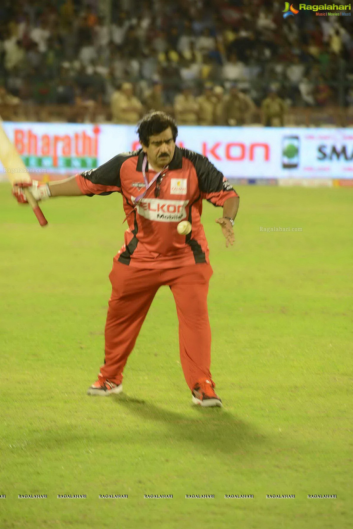 CCL 3: Telugu Warriors and Mumbai Heroes Team at LB Stadium, Hyderabad