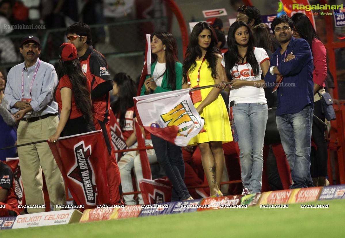 CCL 3: Telugu Warriors and Mumbai Heroes Team at LB Stadium, Hyderabad