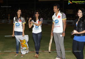 CCL 3 Telugu Warriors Team at LB Staidum, Hyderabad