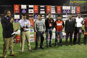 CCL 3 Telugu Warriors Team at LB Staidum, Hyderabad