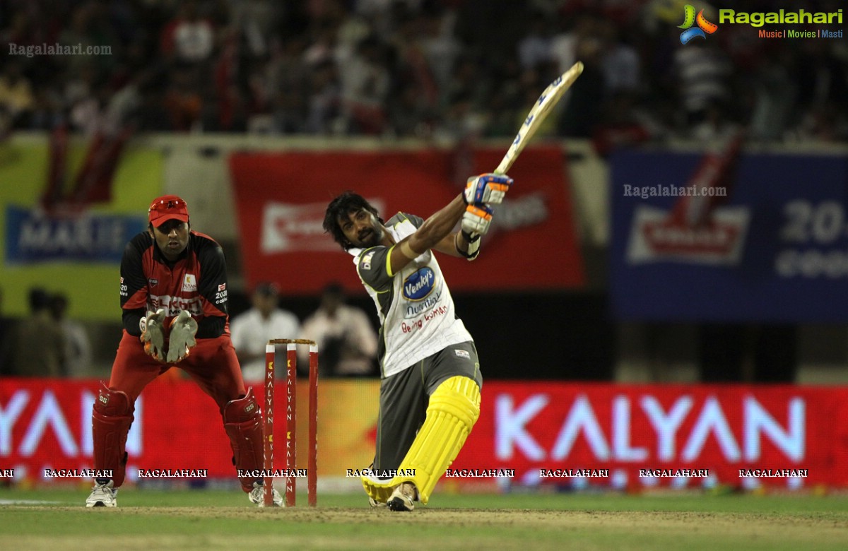 CCL 3: Telugu Warriors and Mumbai Heroes Team at LB Stadium, Hyderabad