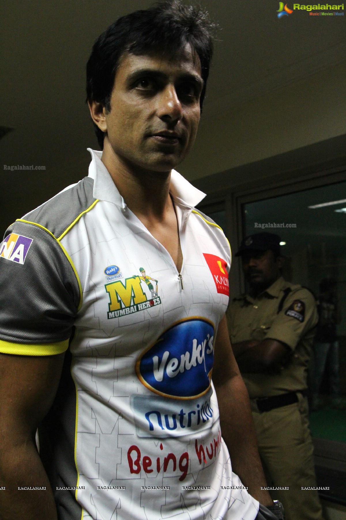 CCL 3: Telugu Warriors Vs Mumbai Heroes Match (Set 2)