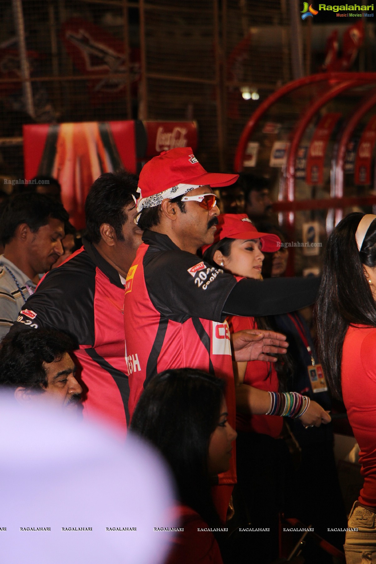 CCL 3: Telugu Warriors Vs Mumbai Heroes Match (Set 2)