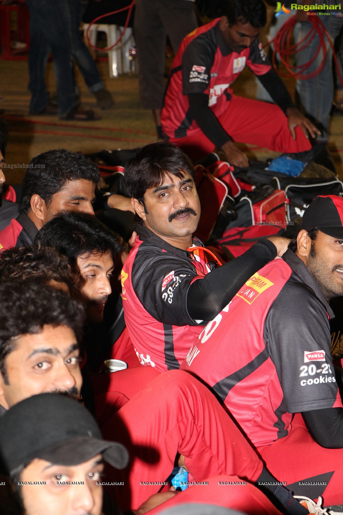 CCL 3: Telugu Warriors Vs Mumbai Heroes Match (Set 2)