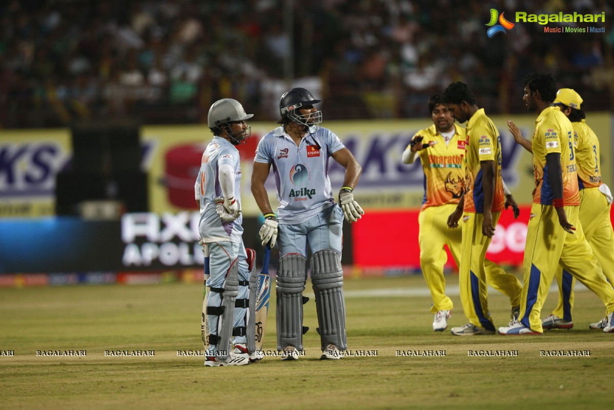 CCL 3: Chennai Rhinos Vs Bhojpuri Dabangs Match (Set 2)