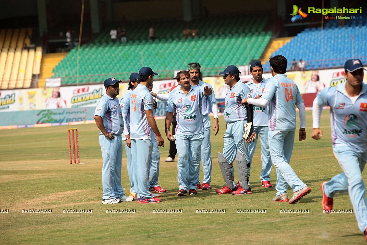 CCL 3: Chennai Rhinos Vs Bhojpuri Dabangs Match (Set 2)