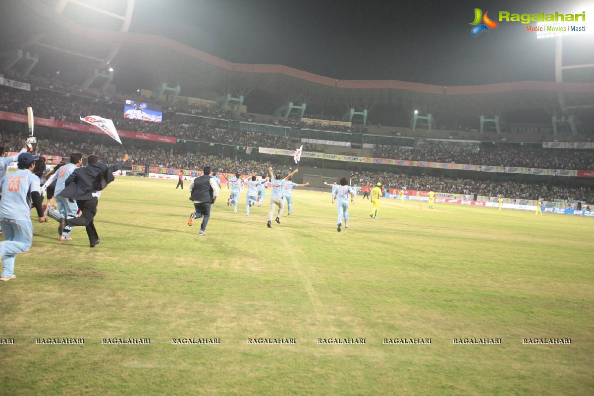 CCL 3: Chennai Rhinos Vs Bhojpuri Dabangs Match (Set 2)