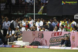 Kerala Strikers Vs Mumbai Heroes