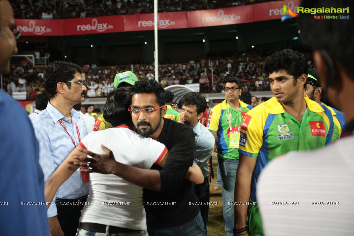 CCL 3 : Kerala Strikers Vs Mumbai Heroes Match