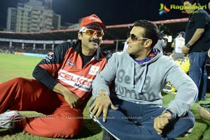 CCL 3 Salman Khan with Venkatesh