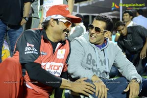 CCL 3 Salman Khan with Venkatesh