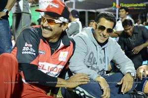 CCL 3 Salman Khan with Venkatesh