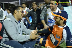 CCL 3 Salman Khan with Venkatesh