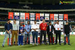 CCL 3: Telugu Warriors Vs Karnataka Bulldozers Match