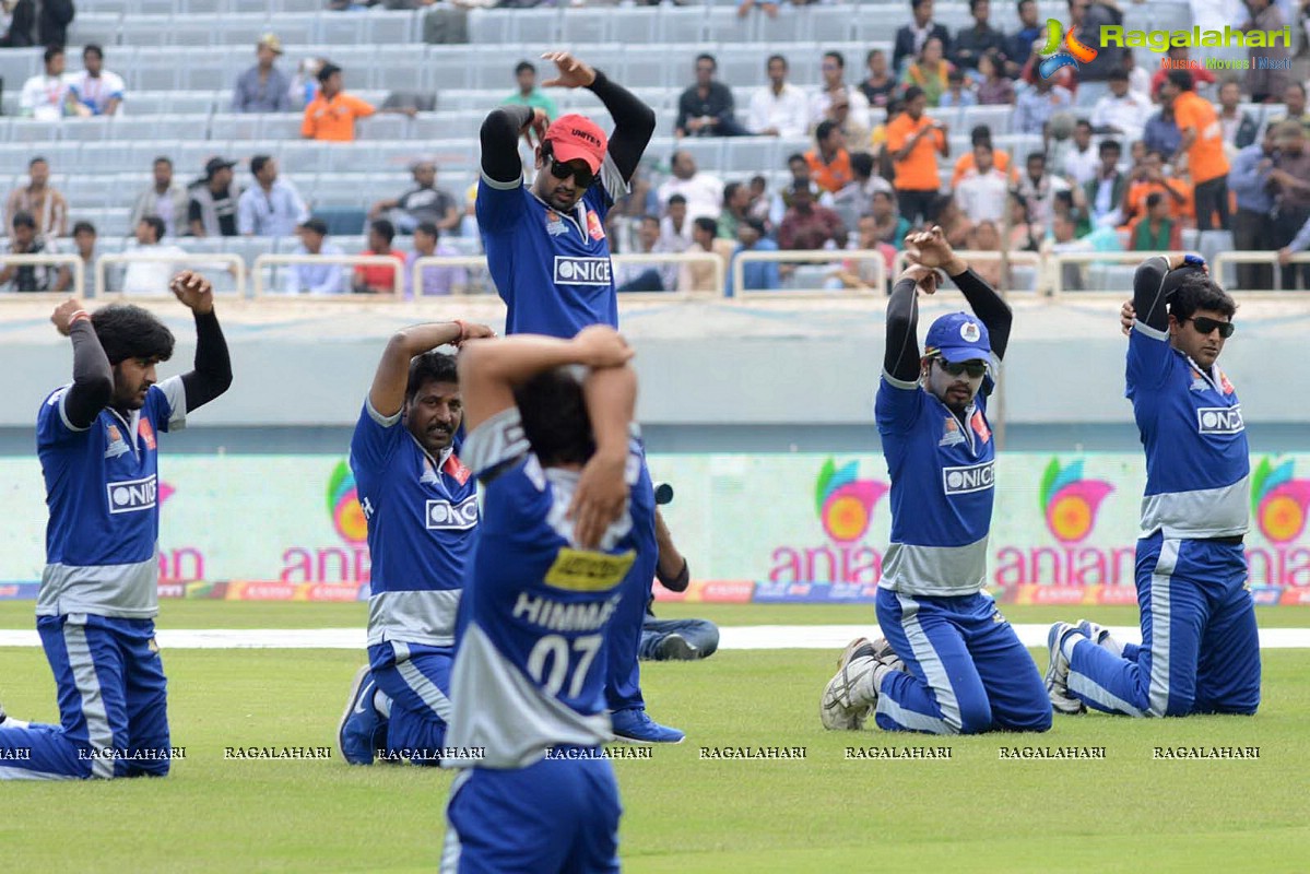 CCL 3: Telugu Warriors Vs Karnataka Bulldozers Match