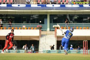 CCL 3: Telugu Warriors Vs Karnataka Bulldozers Match