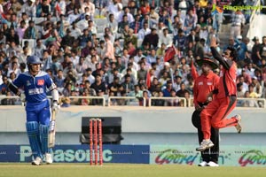 CCL 3: Telugu Warriors Vs Karnataka Bulldozers Match