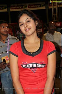 CCL 2013 Telugu Warriors Vs Mumbai Heroes Match Photos