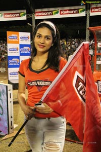 CCL 2013 Telugu Warriors Vs Mumbai Heroes Match Photos