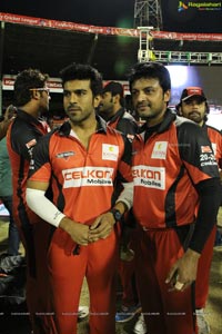 CCL 2013 Telugu Warriors Vs Mumbai Heroes Match Photos