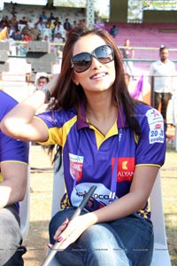 CCL 2013 Telugu Warriors Vs Mumbai Heroes Match Photos