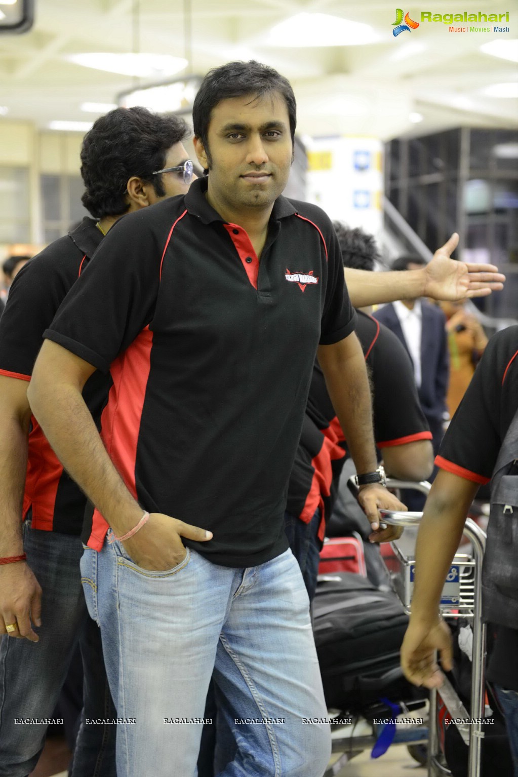 Celebrity Cricket League 3 Telugu Warriors Team Arrival at Kolkata