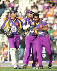 CCL 2013 Veer Marathi Vs Bengal Tigers Match Photos