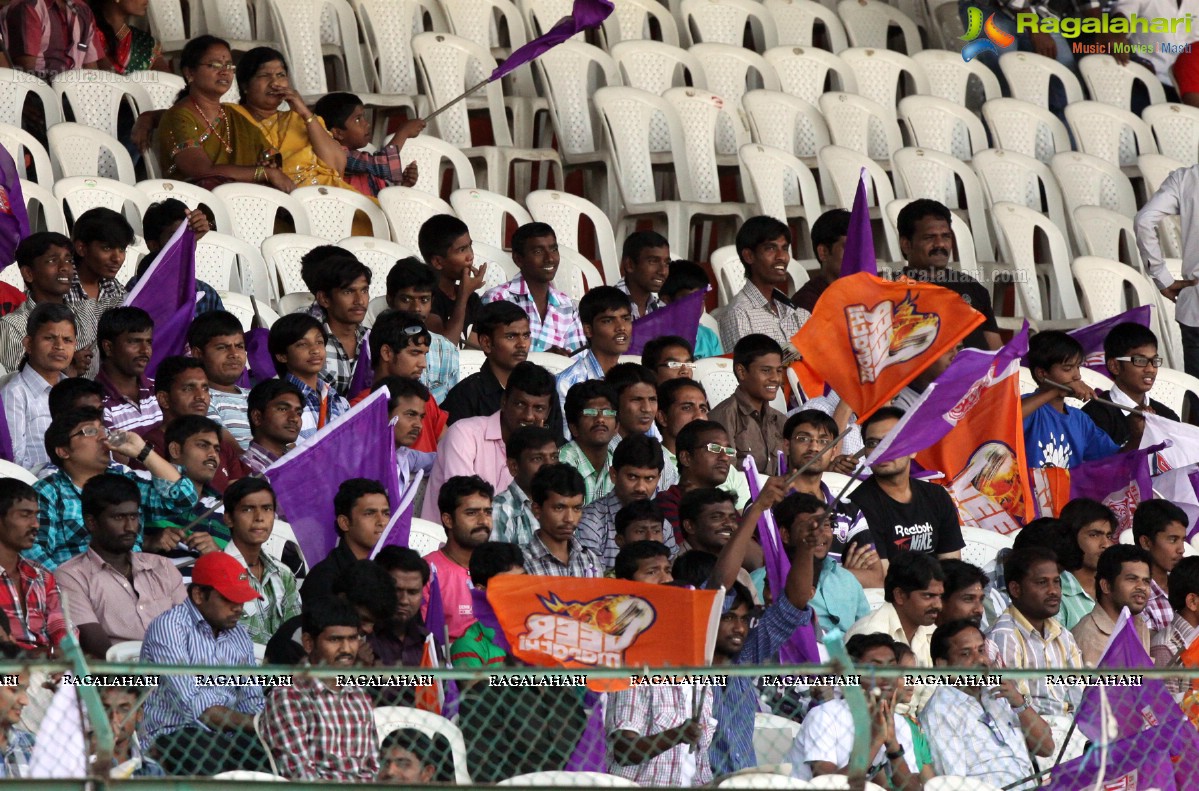CCL 3: Veer Marathi Vs Bengal Tigers Match