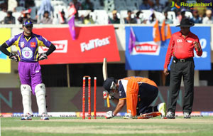 CCL 2013 Veer Marathi Vs Bengal Tigers Match Photos