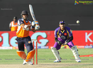 CCL 2013 Veer Marathi Vs Bengal Tigers Match Photos