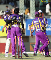 CCL 2013 Veer Marathi Vs Bengal Tigers Match Photos