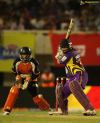 CCL 2013 Veer Marathi Vs Bengal Tigers Match Photos