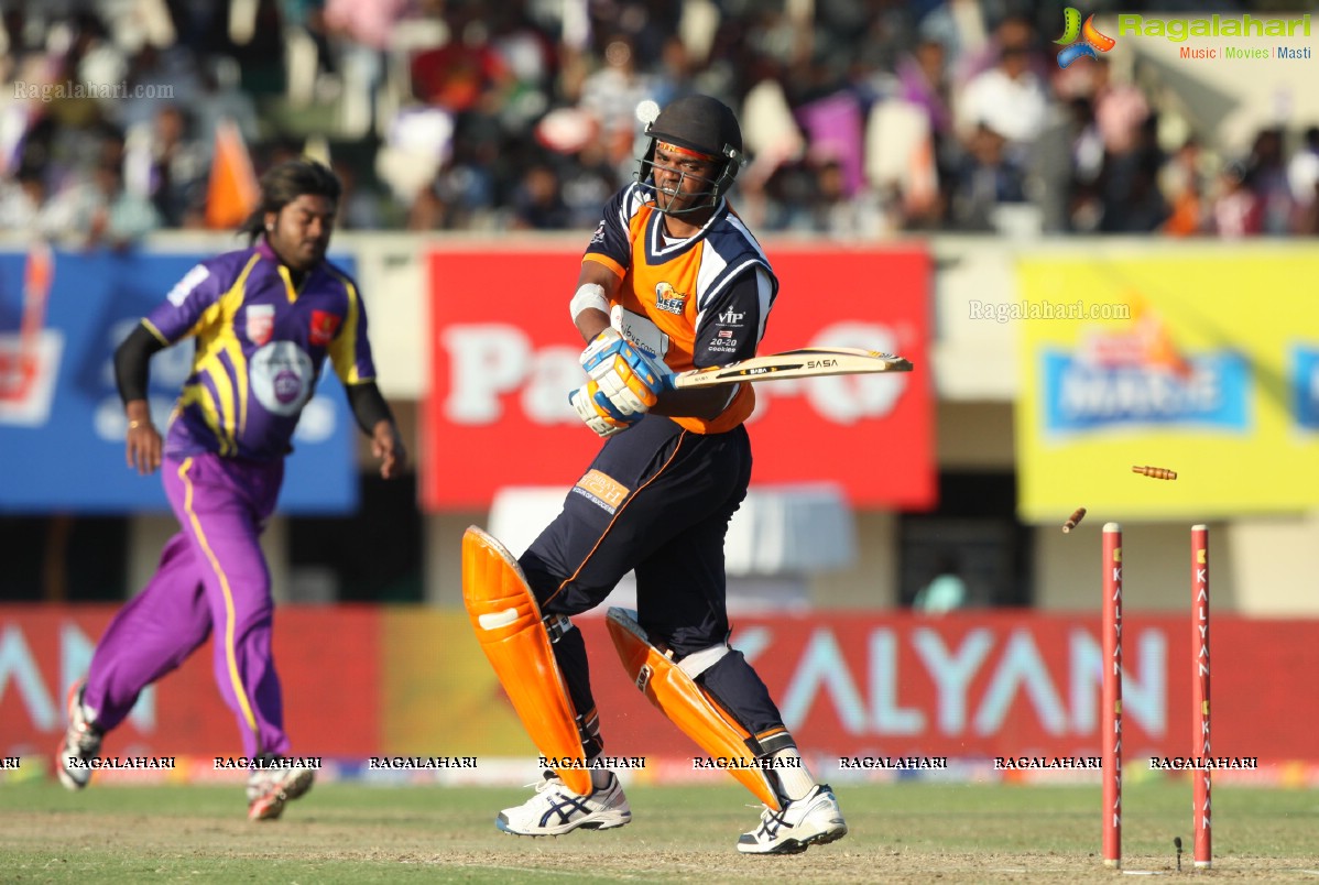 CCL 3: Veer Marathi Vs Bengal Tigers Match