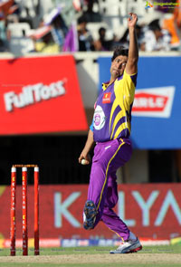 CCL 2013 Veer Marathi Vs Bengal Tigers Match Photos