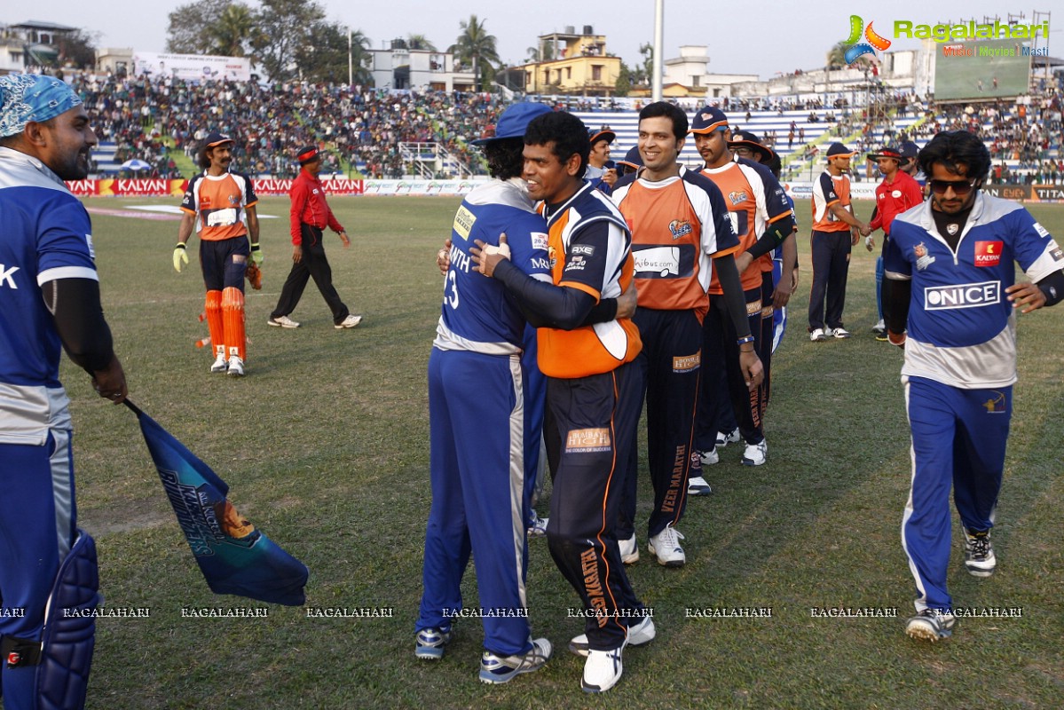 CCL 3: Veer Marathi Vs Karnataka Bulldozers Match (Set 2)