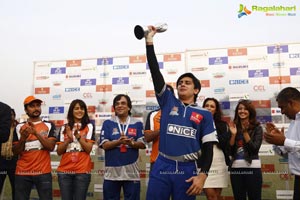 Celebrity Cricket League 2013