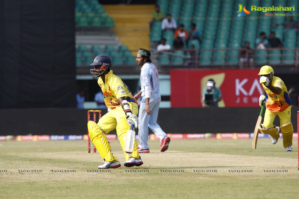 CCL 3 : Chennai Rhinos Vs Bhojpuri Dabangs Match (Set 1)