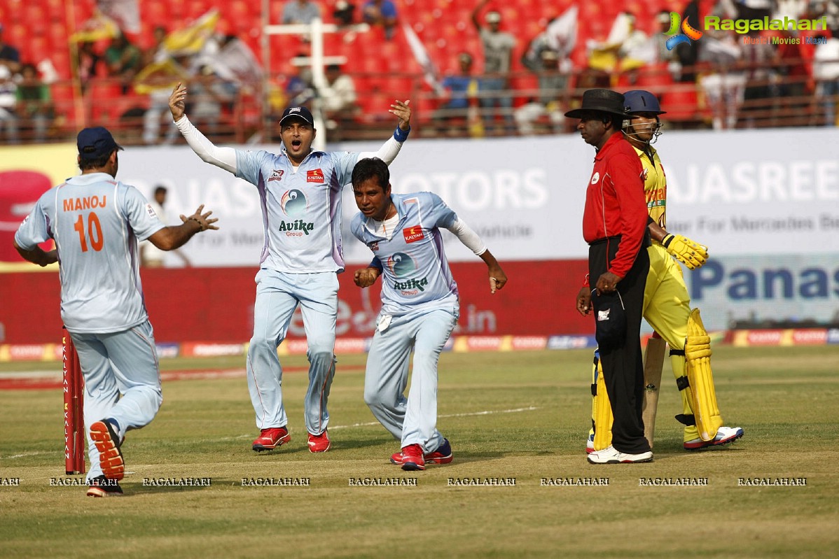 CCL 3 : Chennai Rhinos Vs Bhojpuri Dabangs Match (Set 1)