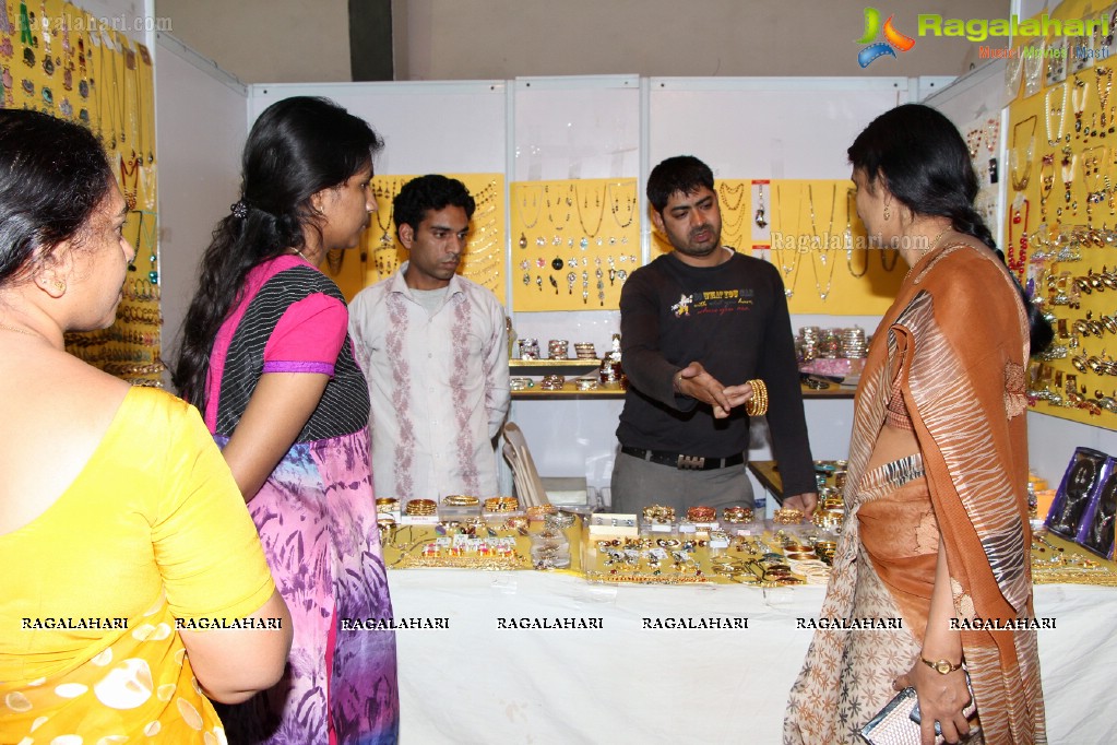 Cotton Fab 2013 Exhibition-Cum-Sale at Sri Satya Sai Nigamagamam, Hyderabad