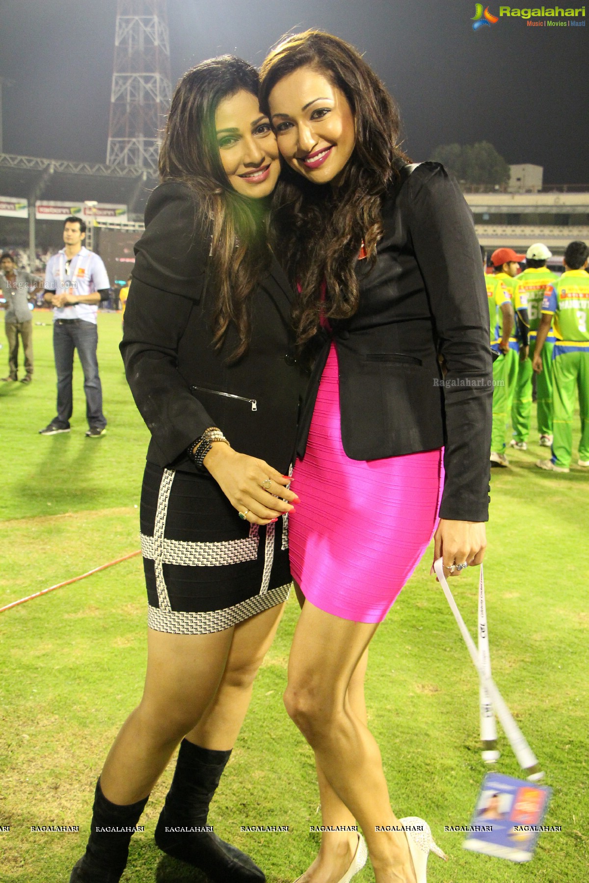 Heroines Hungama at Celebrity Cricket League 2013, Hyderabad