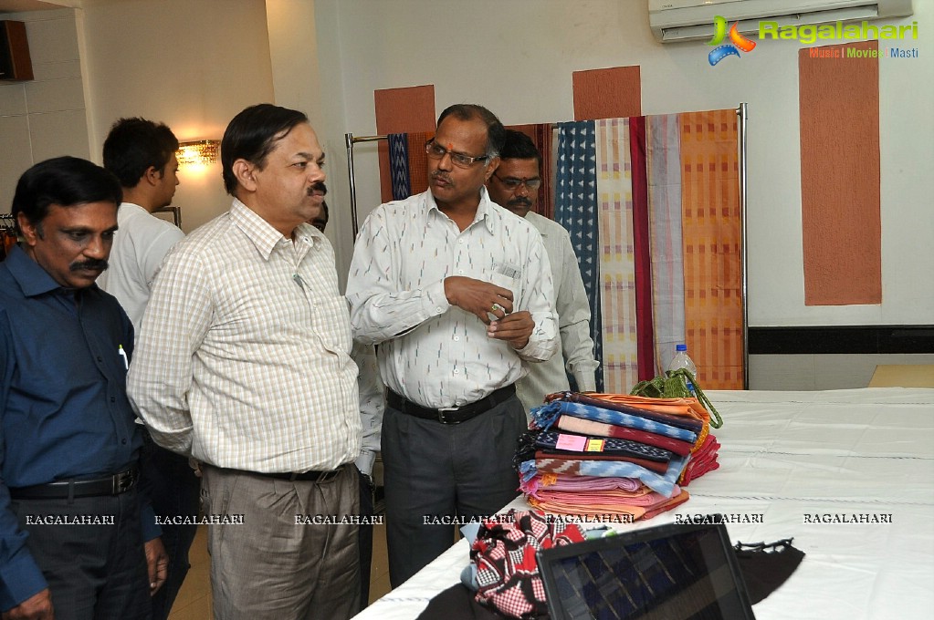 Pochampally IKAT Mela 2013 at Amrutha Mall, Somajiguda, Hyderabad